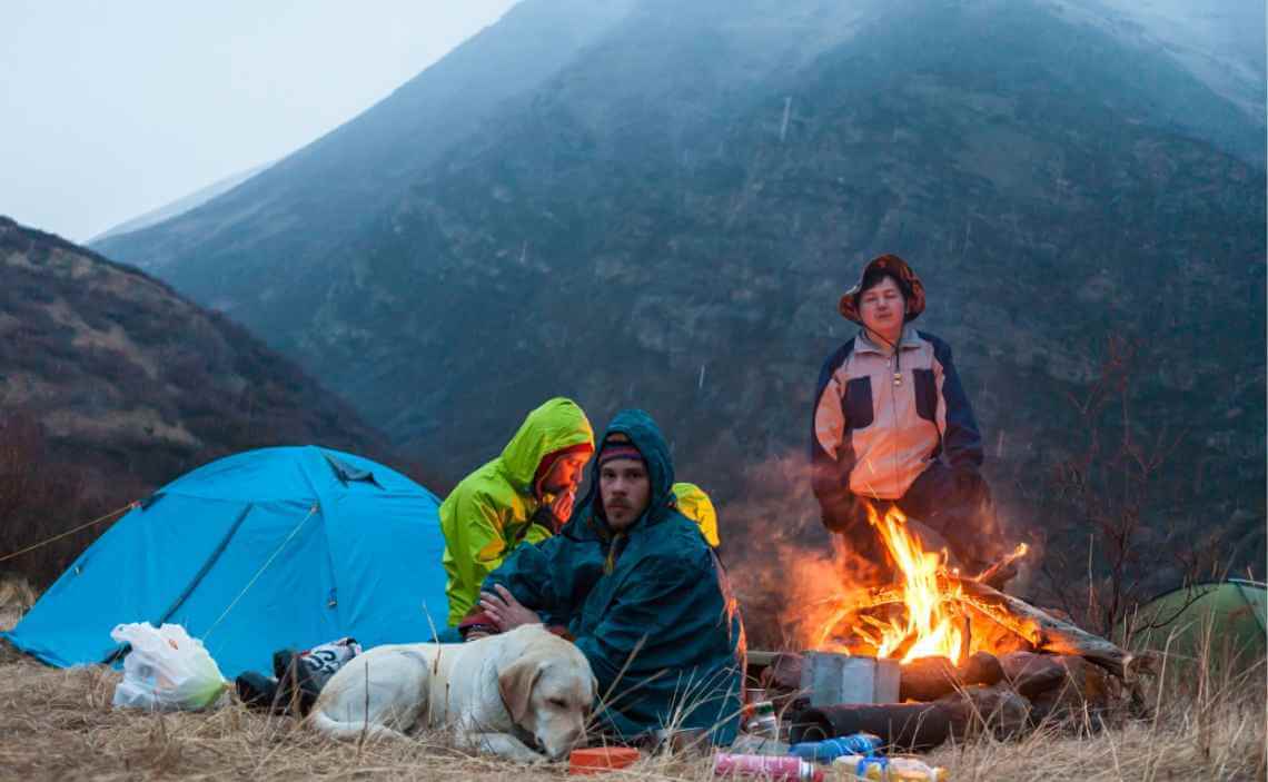 winter camping with your dog